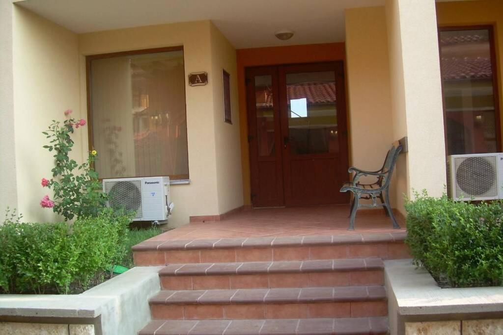 Стyдия В Комплексе Marinavill Sveti-Vlas Sveti Vlas Buitenkant foto